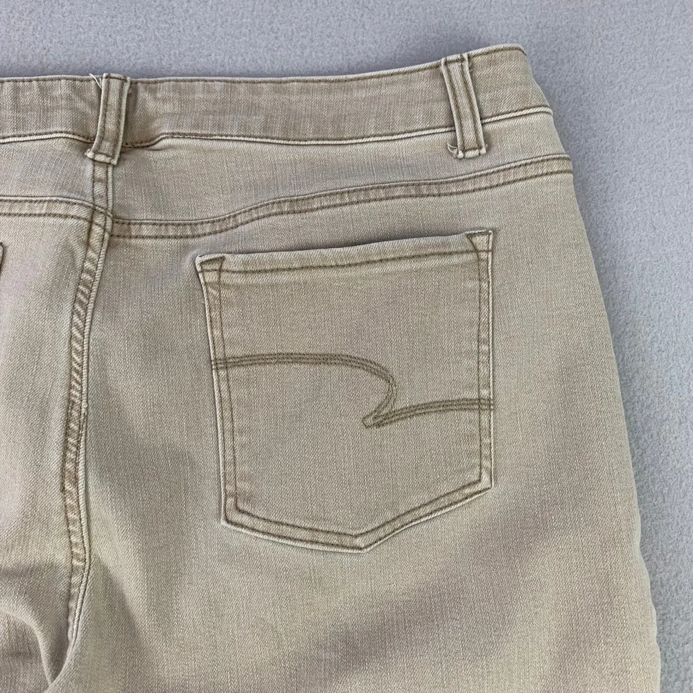 Time and Tru High Rise Bootcut Jeans Women 20 Tan Khaki Casual Stretch Denim